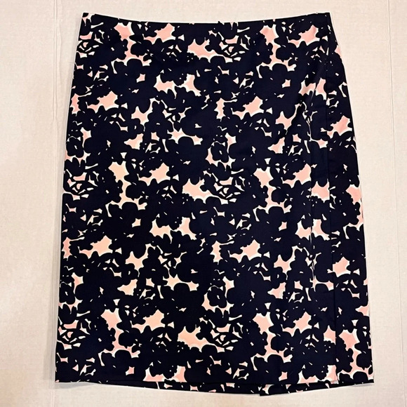 Talbots pink and blue pencil skirt size petite 2 - Picture 1 of 4